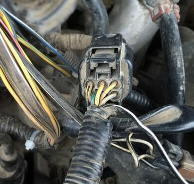 How to determine the short circuit wiring harness situation