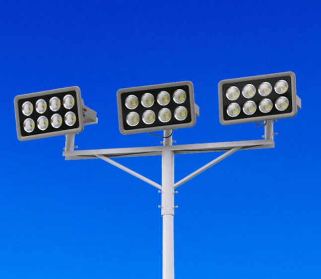 How can LED pole screens be able to withstand high temperatures?